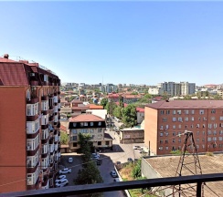 М.Горького 85Б. 1-комн.кв., 10-этаж, 76 в АнтиОтель