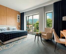 Стандарт 4* с балконом (корпус №7,4,5,2) в Приморье Grand Resort