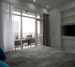 Двухкомнатные апартаменты с балконом и видом на море в Sphera apartments by Stellar