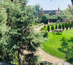 Шато-комфорт в Old House Resort & Spa