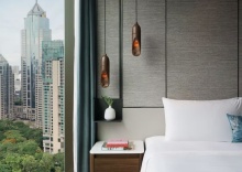 Двухместная Резиденция c 1 комнатой двуспальная кровать в Kimpton Maa-Lai Bangkok, an IHG Hotel