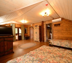 Номер «Комфорт Семейный» 3-х местный в Прохладный