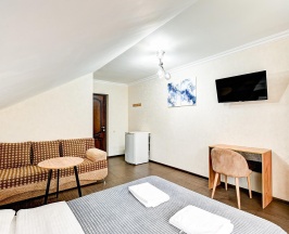 4-местная комната стандарт (мансарда) в Белая Лилия