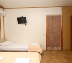 Коттедж Дуплекс с 2 комнатами с балконом в Ангелина