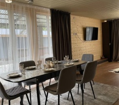 Двухэтажный коттедж в Архыз