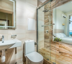 Люкс с видом на море в Del Mar Inn