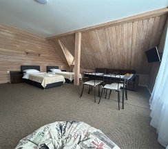 Люкс с видом на горы в Высота 609