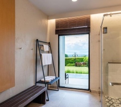 Двухместная вилла с видом на горы двуспальная кровать в The Private Pool Villas at Civilai Hill Khao Yai