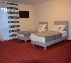 Четырёхместный номер Standard в Botanik Hostel