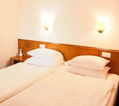 Двухместный полулюкс двуспальная кровать в Береста Парк