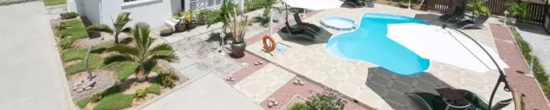 Апартаменты с видом на воду в Villa Koket