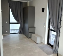 Четырёхместные апартаменты Дуплекс с красивым видом из окна в Валентина