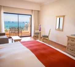 Двухместный полулюкс с видом на океан двуспальная кровать в Sandos Finisterra All Inclusive