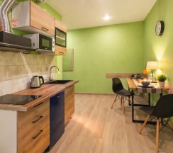 Трёхместная студия Comfort в Апартаменты Room-Room Кировский 1