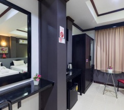 Двухместный номер Deluxe двуспальная кровать в Hotel Grand Orchid Inn