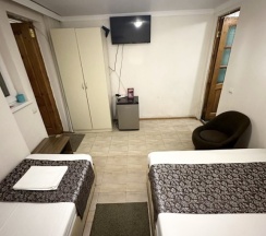 Трёхместный номер Standard в Апра