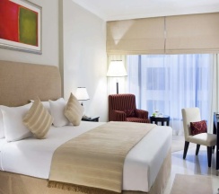 Семейные апартаменты с 2 комнатами с панорамным видом на город в Mercure Barsha Heights