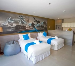 Двухместный номер Deluxe двуспальная кровать в R-Con Wong Amat Suite