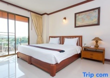 Двухместный номер Deluxe с балконом двуспальная кровать в Baan Khun Chiang Mai