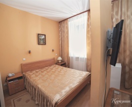 Полулюкс в Каркушин дом