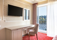 Junior Suite River view в Hotel Villa MARALIS