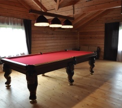 Царское Шале с Маралами в Басаргино