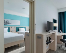 2-комнатный номер люкс в Hampton by Hilton Moscow Strogino