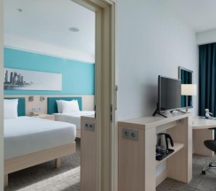 2-комнатный номер люкс в Hampton by Hilton Moscow Strogino