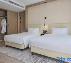 Трёхместный номер Deluxe в Laya Resort Phuket Island