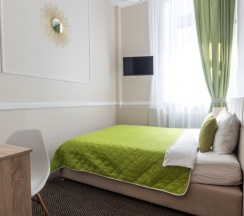 Стандартный в Искра