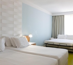 Семейный номер Standard в Legendary Porto Hotel