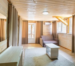 6-местный 2-комнатный "Семейный" номер с балконом в Манэ