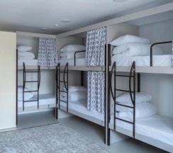 Кровать в общем номере (женский номер) в Compass Hostel Sydykova