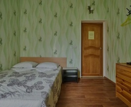 Трёхместный номер Standard с балконом и с красивым видом из окна в Ореховый