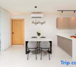 Вилла в Вилла Plunge Modern 2-Bedroom with Private Pool