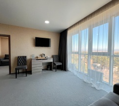 2-комнатный номер люкс полулюкс в Grand sapphire hotel