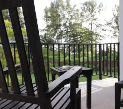Номер Standard с балконом в Palm Galleria Resort