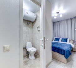 Двухместная комната с 1 кроватью и собственной ванной комнатой в МК Распутина