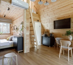 А-фрейм с террасой и купелью в Orsha River Club