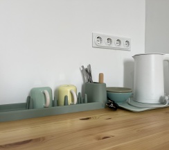 Номер стандарт семейный с 2 односпальными и 1 двуспальной кроватью в Домино