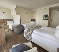 Четырёхместный номер Comfort в Hotel Sporting - Family Hospitality