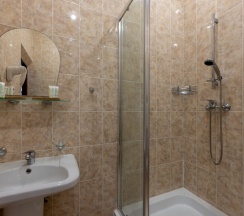 Стандарт 3-х местный семейный в Утомленные Солнцем