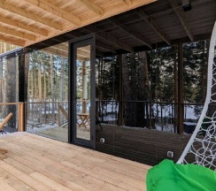 Большой зеркальный куб №21 для 2-4 гостей в Август