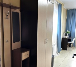 Номер стандарт комфорт с 1 двуспальной кроватью Мираж в Дисней