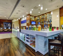 Номер стандарт семейный с софой в Hampton by Hilton