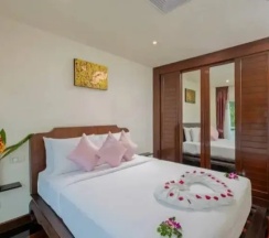 Люкс с джакузи на крыше с 3 комнатами в Phunawa Resort