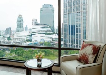 Двухместный номер Deluxe с видом на сад двуспальная кровать в Отель Bangkok Marriott Marquis Queen’s Park