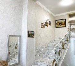 Номер Делюкс с кроватью размера "King-size" в Академия