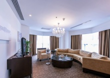 Клубный люкс Tower с 2 комнатами с балконом в Отель Tower Club at lebua