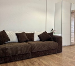 Двухкомнатный номер Люкс на трех-четырех гостей с балконом видом на море (корпус Б) в Оптимист